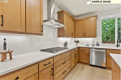 8823 SW Peoria Ln, Tualatin, OR 97062 - Photo 9