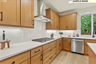 8823 SW Peoria Ln, Tualatin, OR 97062 - Photo 9