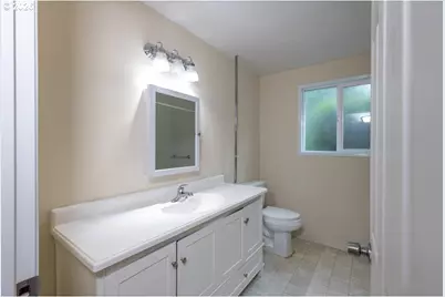 1090 Denise St SE, Salem, OR 97302 - Photo 13