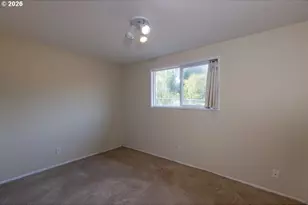 1090 Denise St SE, Salem, OR 97302 - Photo 9