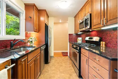 4520 NW Barnes Rd, Portland, OR 97210 - Photo 5
