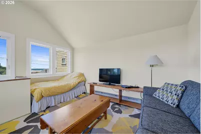 552 Highway 101, Rockaway Beach, OR 97136 - Photo 15