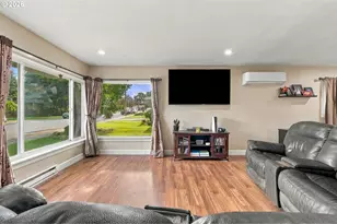 708 Pierce St, Milton-Freewater, OR 97862 - Photo 5