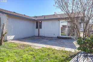 25031 Woodland Ave, Veneta, OR 97487 - Photo 25