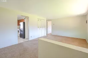 25031 Woodland Ave, Veneta, OR 97487 - Photo 5