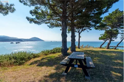 409 Jackson Street, Port Orford, OR 97465 - Photo 9