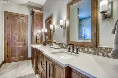 15905 SW Wooden Trestle Ct, Powell Butte, OR 97753 - Photo 9