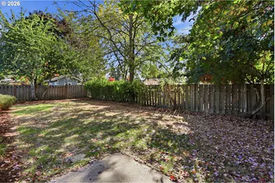 17210 NW Lonerock Ln, Beaverton, OR 97006 - Photo 35