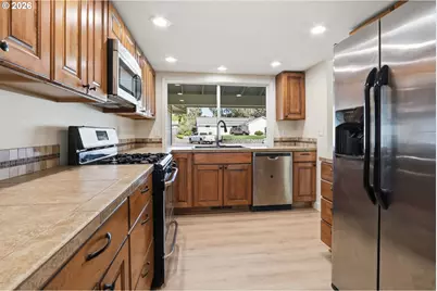 17210 NW Lonerock Ln, Beaverton, OR 97006 - Photo 13