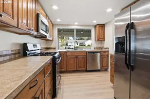 17210 NW Lonerock Ln, Beaverton, OR 97006 - Photo 13