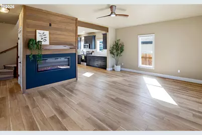 238 Oak St, Florence, OR 97439 - Photo 9