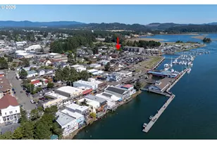 238 Oak St, Florence, OR 97439 - Photo 7
