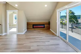 238 Oak St, Florence, OR 97439 - Photo 23