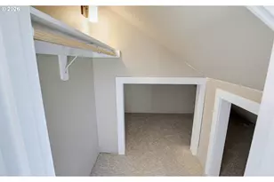 238 Oak St, Florence, OR 97439 - Photo 29