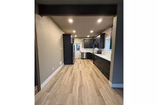 238 Oak St, Florence, OR 97439 - Photo 3