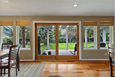 10540 SW Errol St, Tigard, OR 97223 - Photo 9