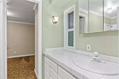 5585 Lakeview Dr, Florence, OR 97439 - Photo 17