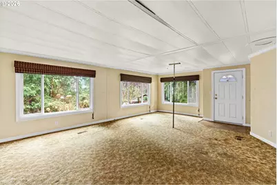 5585 Lakeview Dr, Florence, OR 97439 - Photo 9