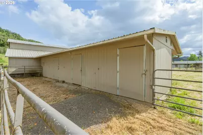 9114 Old Highway 99 S, Winston, OR 97496 - Photo 45