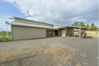 9114 Old Highway 99 S, Winston, OR 97496 - Photo 35
