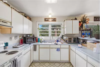 21095 Savage Rd, Sheridan, OR 97378 - Photo 11