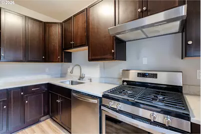 1830 NW 23rd Pl, Portland, OR 97210 - Photo 13