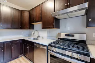 1830 NW 23rd Pl, Portland, OR 97210 - Photo 13
