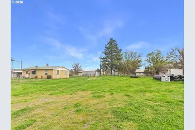 82045 Lind Rd, Umatilla, OR 97882 - Photo 13