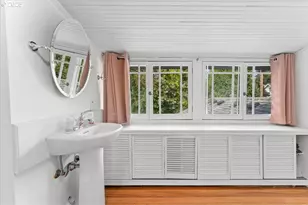 8005 SW 46th Ave, Portland, OR 97219 - Photo 21