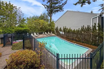 44 Eagle Crest Dr #38, Lake Oswego, OR 97035 - Photo 25