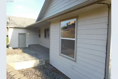 815 N Main St, Pendleton, OR 97801 - Photo 5
