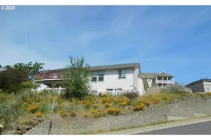 815 N Main St, Pendleton, OR 97801 - Photo 1