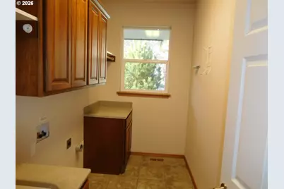 815 N Main St, Pendleton, OR 97801 - Photo 23