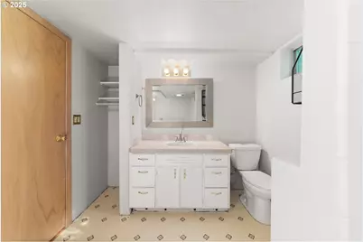 1110 E 28th Ave, Spokane, WA 99203 - Photo 25