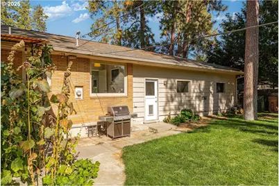 1110 E 28th Ave, Spokane, WA 99203 - Photo 41