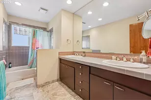 727 SE 54th Ave, Portland, OR 97215 - Photo 29