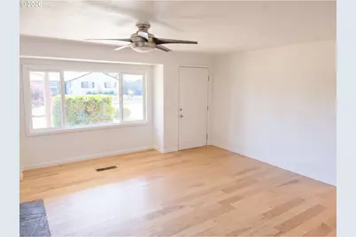 4927 Trade Wind Ave, Keizer, OR 97303 - Photo 7