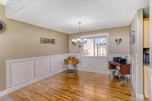 19453 Sunset Springs Dr, Oregon City, OR 97045 - Photo 9