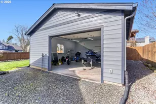 19453 Sunset Springs Dr, Oregon City, OR 97045 - Photo 23