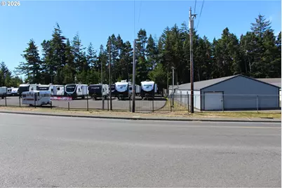 1785 Ocean Blvd, Coos Bay, OR 97420 - Photo 33