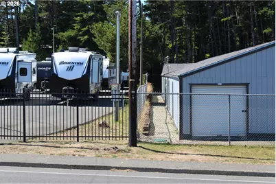 1785 Ocean Blvd, Coos Bay, OR 97420 - Photo 29