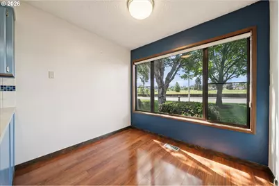 12517 NE Shaver St, Portland, OR 97230 - Photo 15