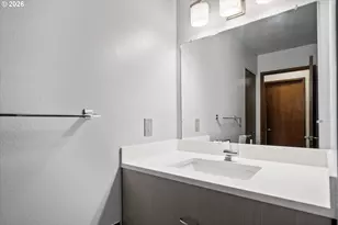 12517 NE Shaver St, Portland, OR 97230 - Photo 21