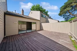 12517 NE Shaver St, Portland, OR 97230 - Photo 29