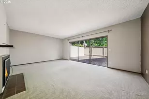 12517 NE Shaver St, Portland, OR 97230 - Photo 17