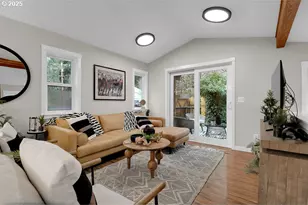 1885 Woodlawn Ave, Eugene, OR 97403 - Photo 13