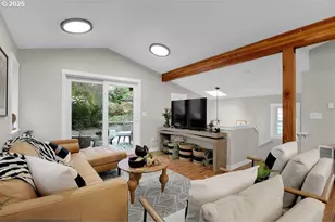 1885 Woodlawn Ave, Eugene, OR 97403 - Photo 15