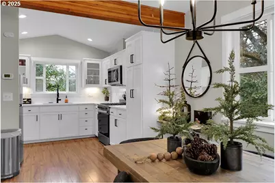 1885 Woodlawn Ave #A, Eugene, OR 97403 - Photo 17