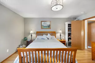 1021 SW 24th St, Troutdale, OR 97060 - Photo 19