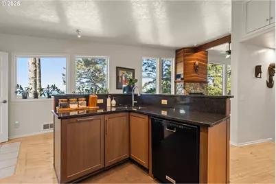 94270 Mound Way, Gold Beach, OR 97444 - Photo 15